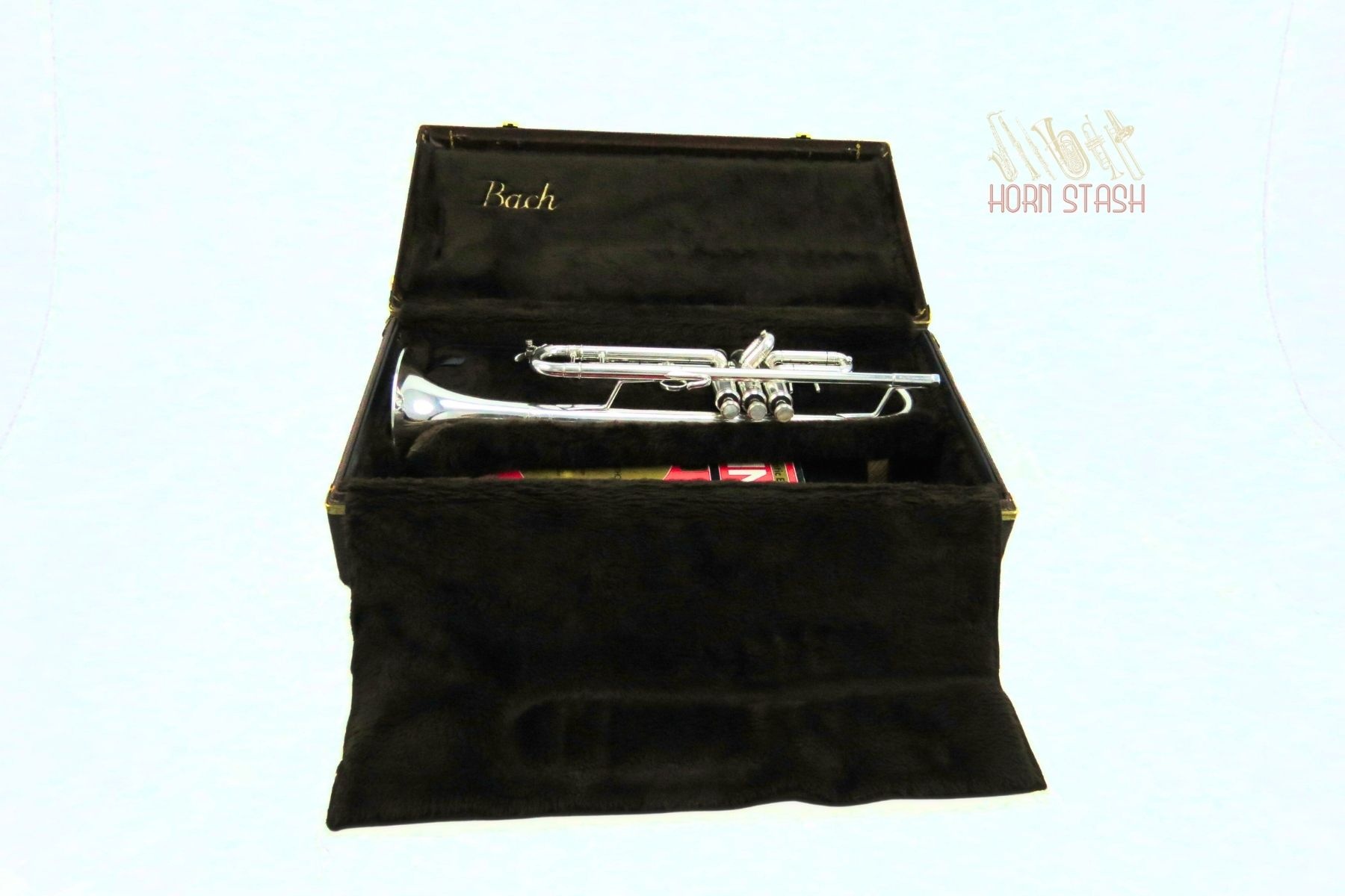 Bach Used Bach Stradivarius 180S37 Bb Trumpet  - 3903XX