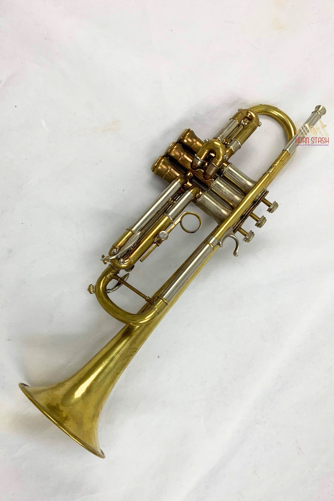 Buescher Used Buescher 225 400 Series Bb Trumpet - 3162XX