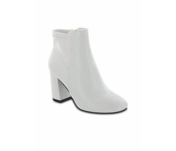 CARLA BOOTIES