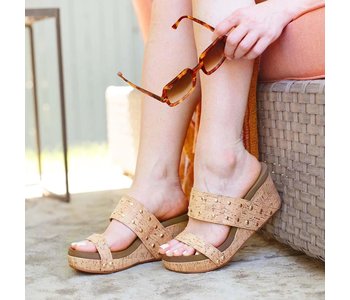 HAPPINESS WEDGES