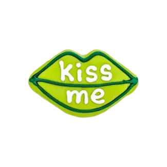 Bosco and Roxys Kiss Me Lips Dog Cookie