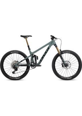 Pivot Cycles Mach 6 Brunch Ride