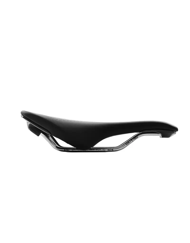 Form FORM THRONE GT TIT RAIL