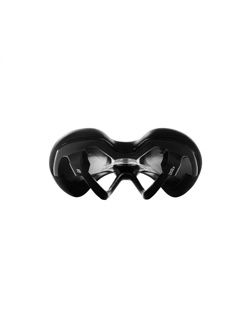 Form FORM THRONE RS CARBON RAIL