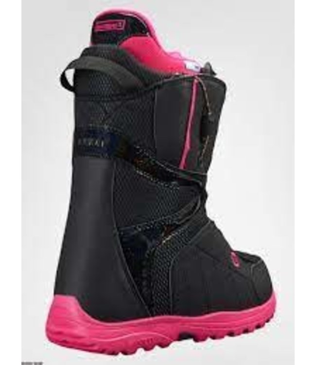 Burton W's Mint Size 9