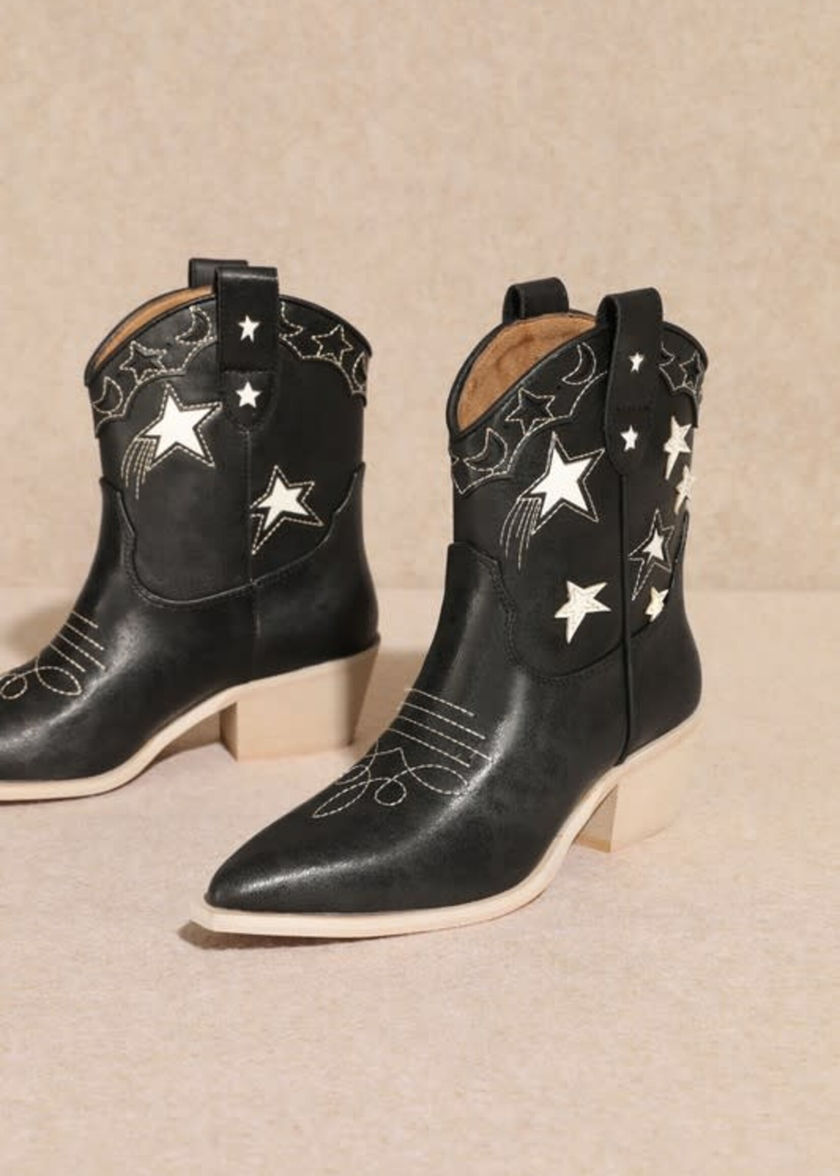 Black Star Boot