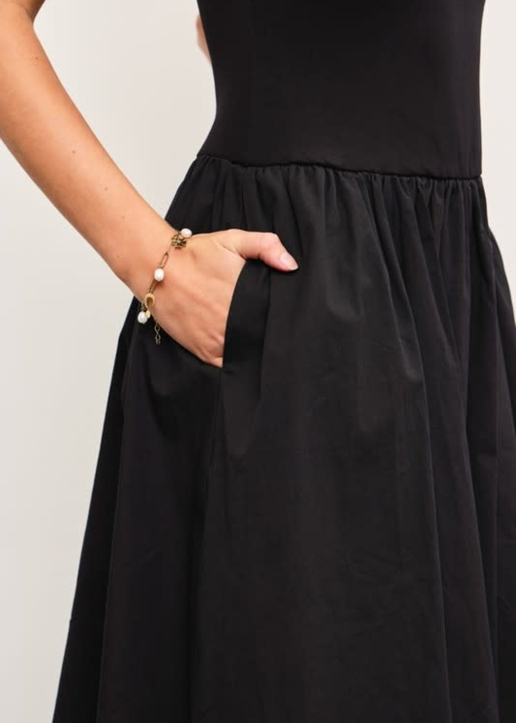Black Balloon Bottom Midi Dress