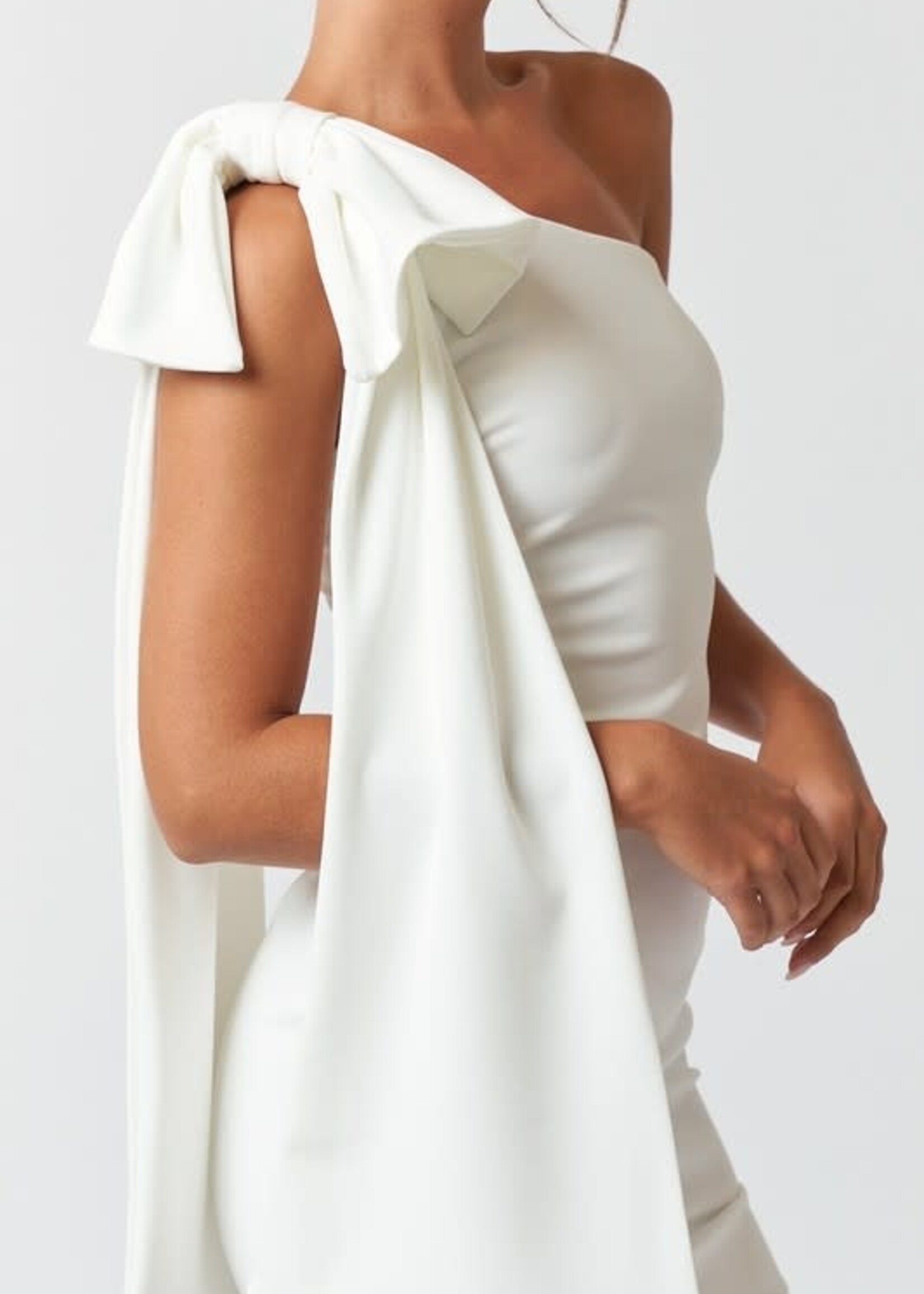 Beautiful White Bow One Shoulder Dress