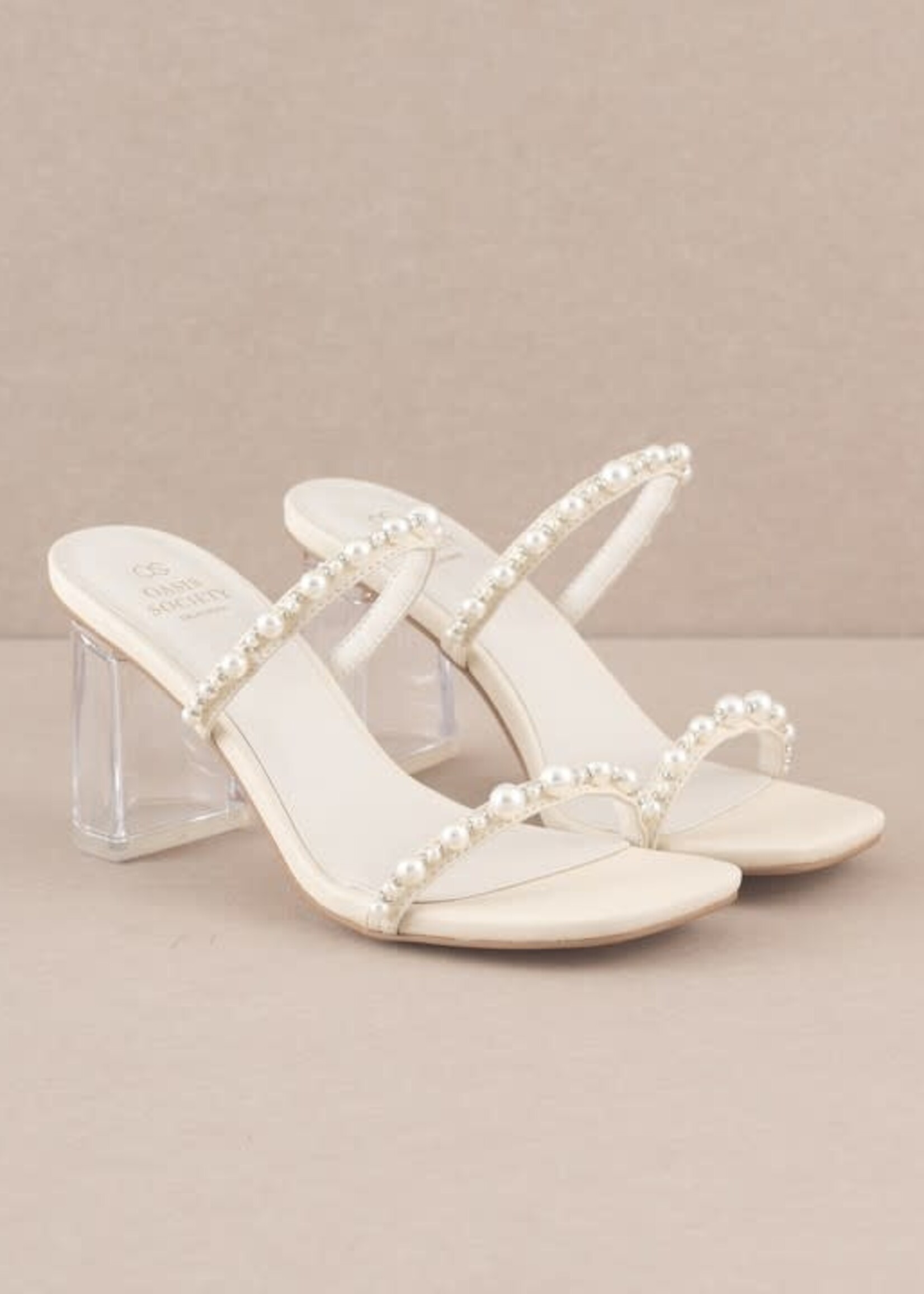 Pearl Details Heel