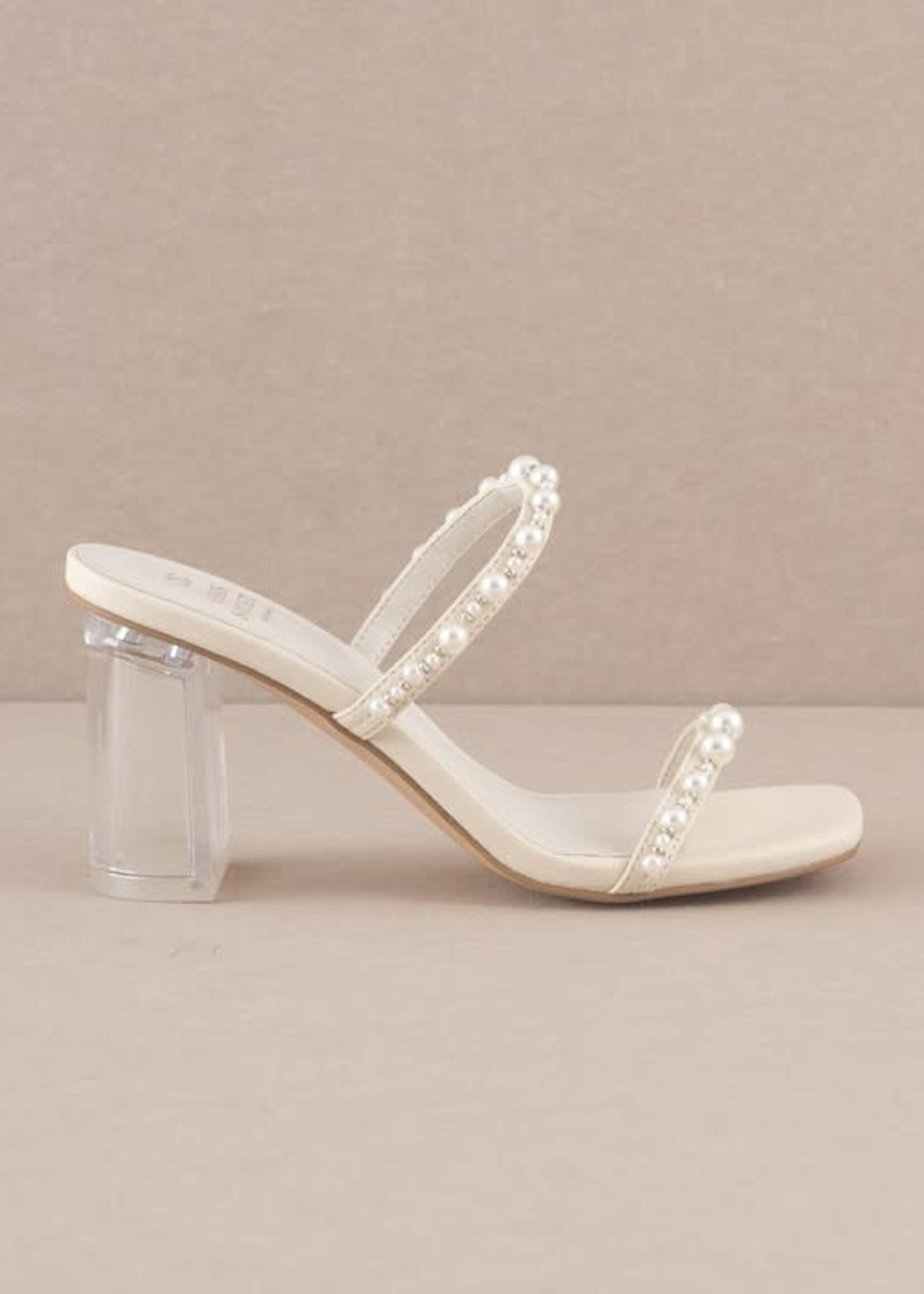 Pearl Details Heel