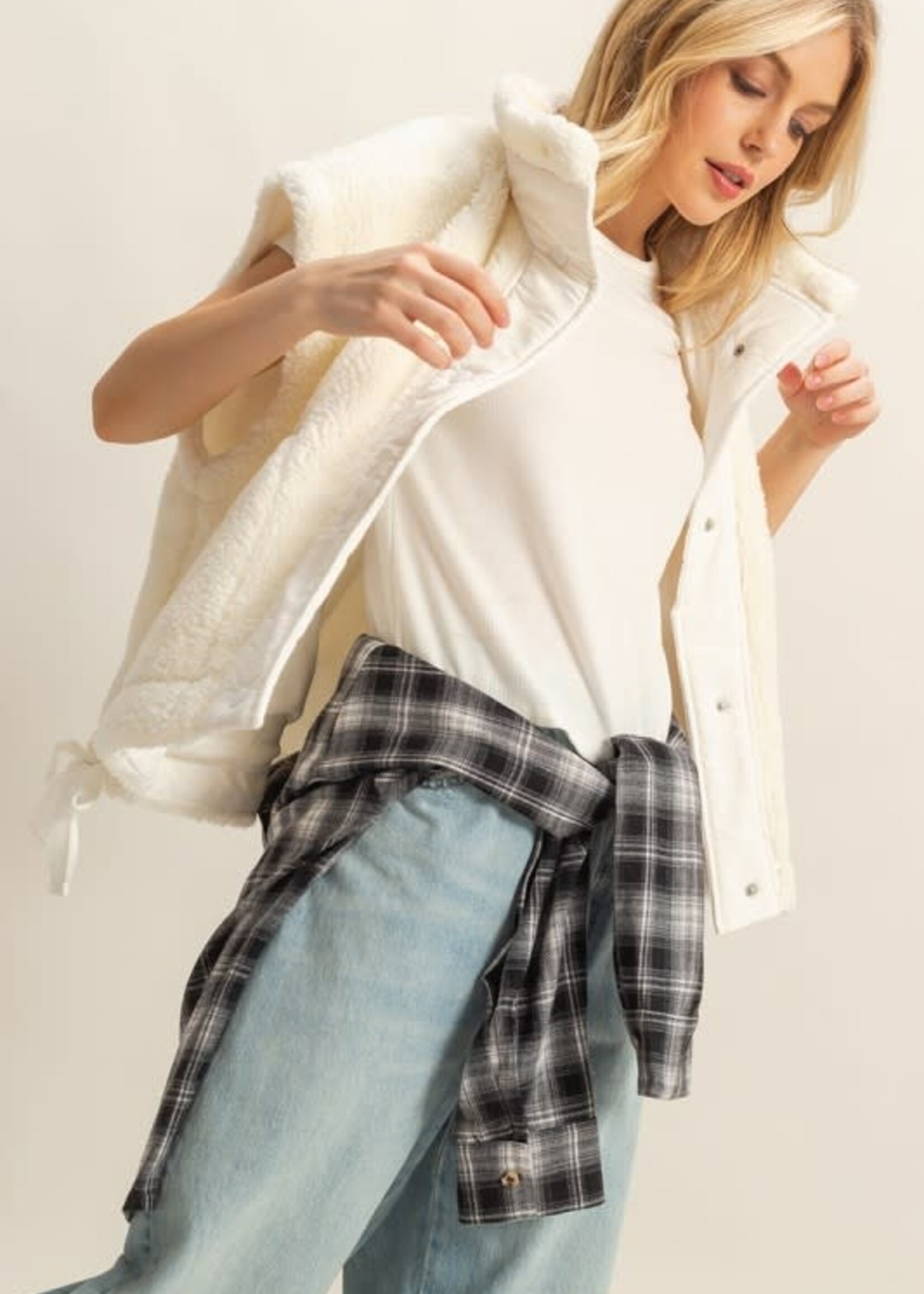 Cozy Sherpa Vest (2 Colors)