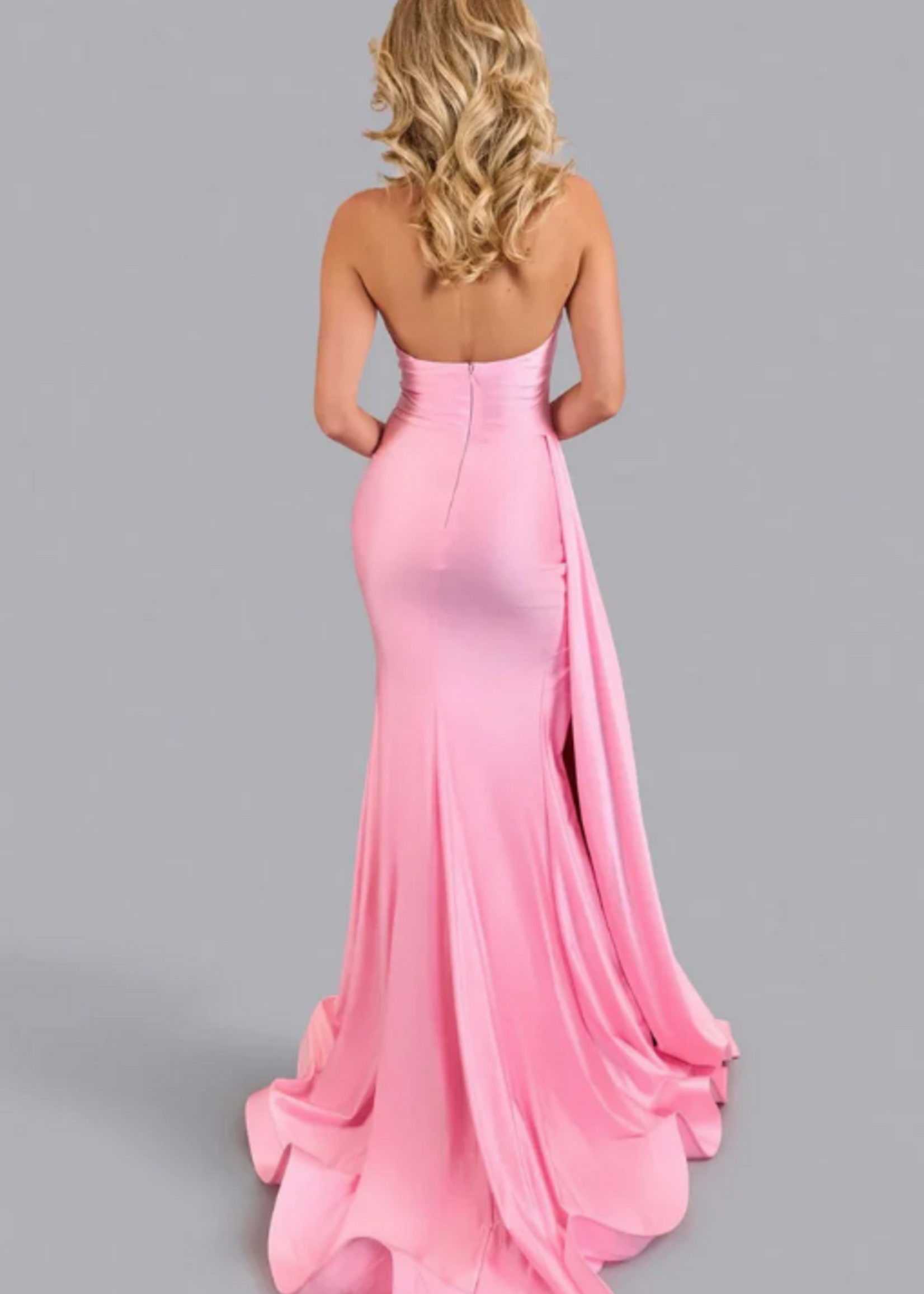Stunning Halter Formal (100 Colors)