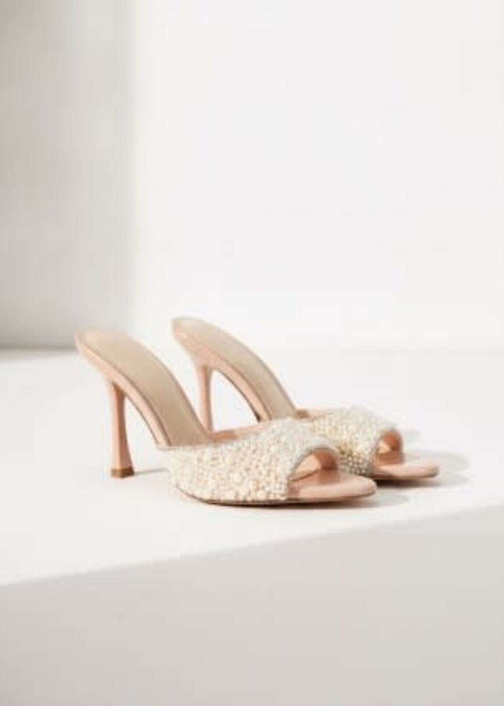 Pearl Heels