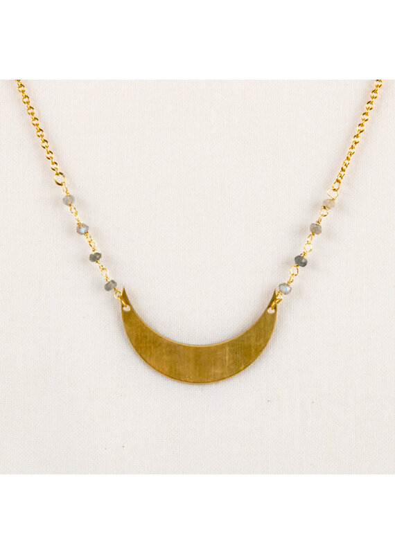 Altiplano Labradorite Moon Necklace