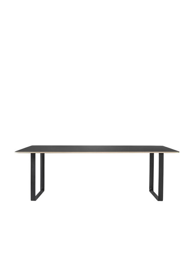 70/70 Table / 225 X 90 CM / 88.5 X 35.5''