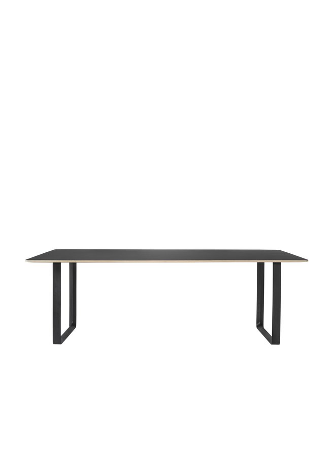 70/70 Table / 225 X 90 CM / 88.5 X 35.5''