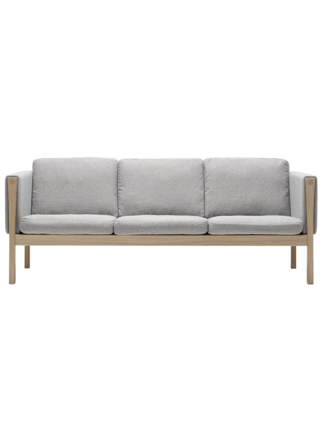 CH 163 Sofa Oak