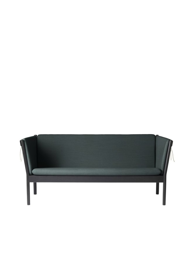 J149 - 3-person couch Black Oak