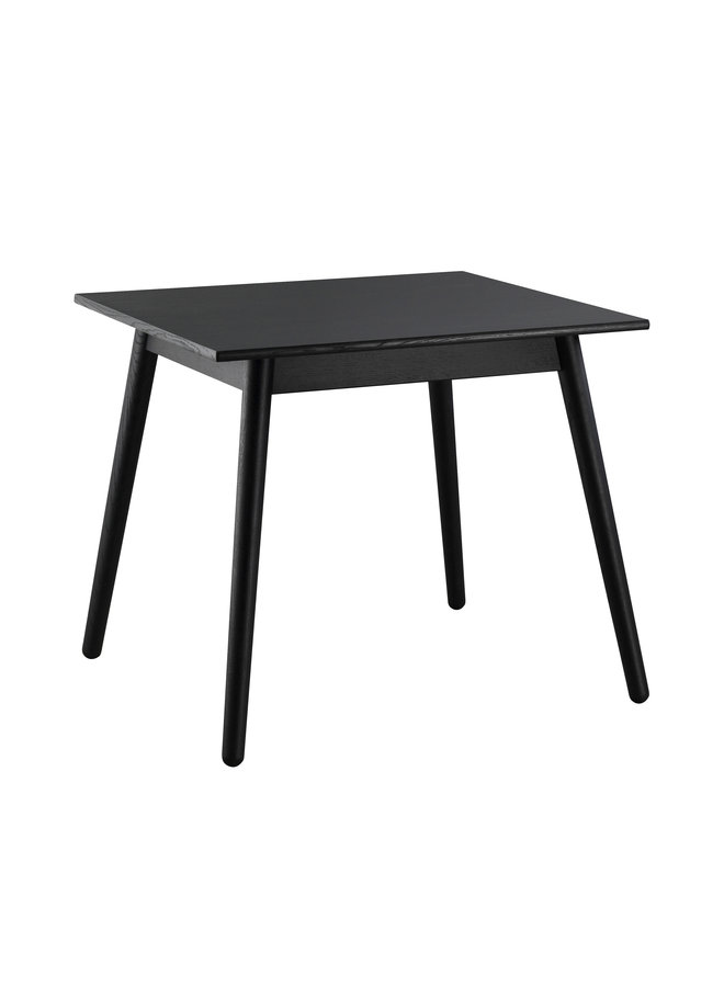 C35A - Dining table