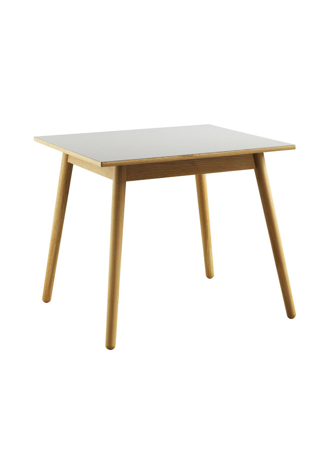 C35A - Dining table