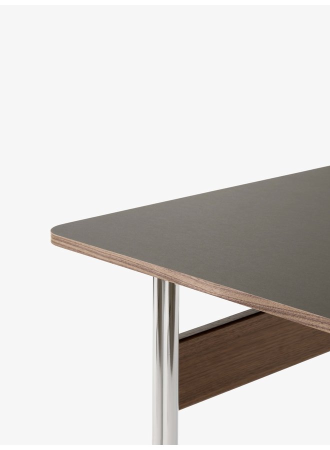 Pavilion Desk AV16