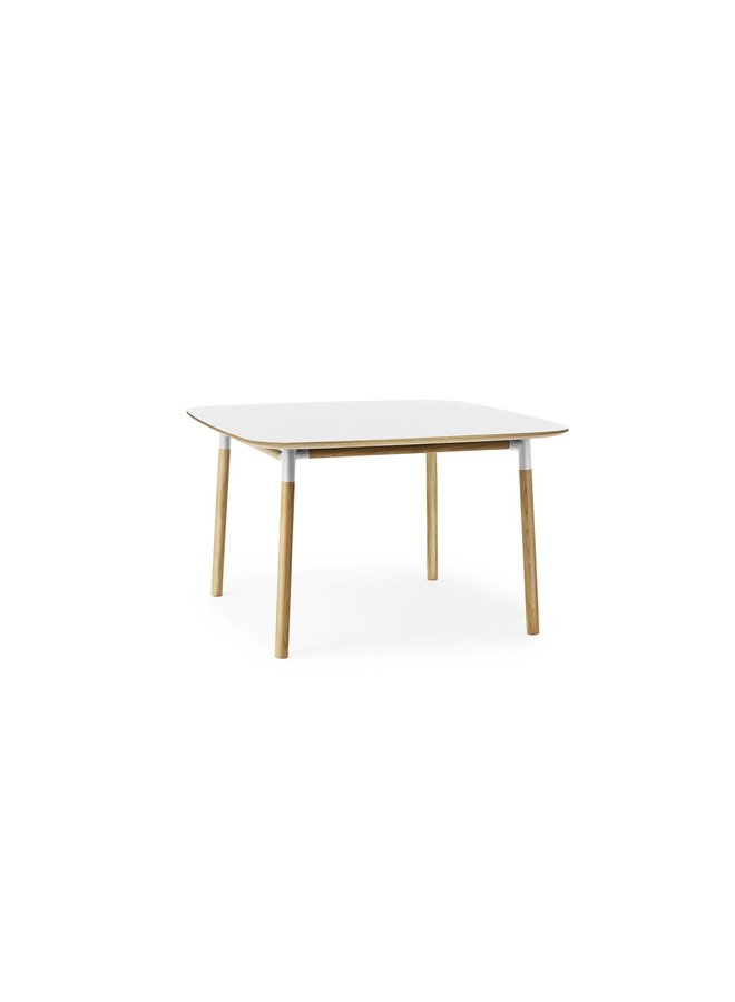 Form Table 120 x 120 cm