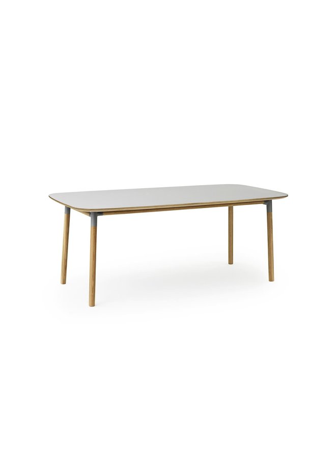 Form Table 95 x 200 cm