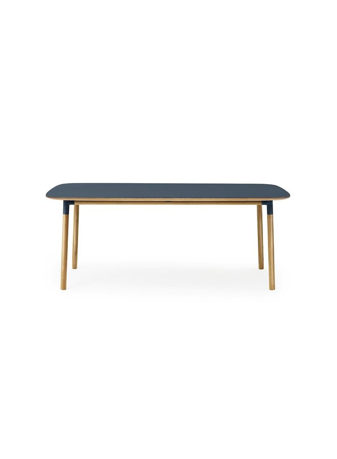 Form Table 95 x 200 cm