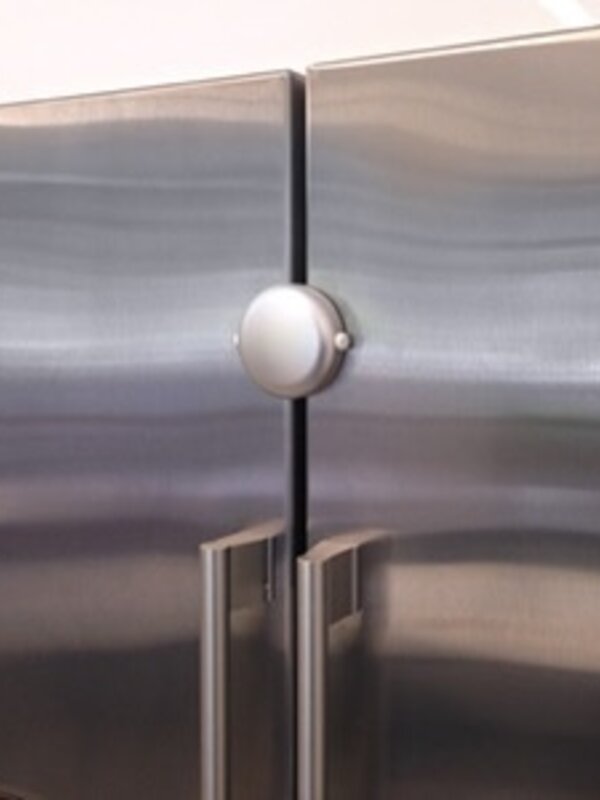 Qdos Qdos Adhesive Fridge/Freezer Lock