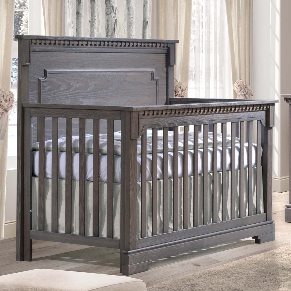 Natart Juvenile Ithaca Convertible Crib