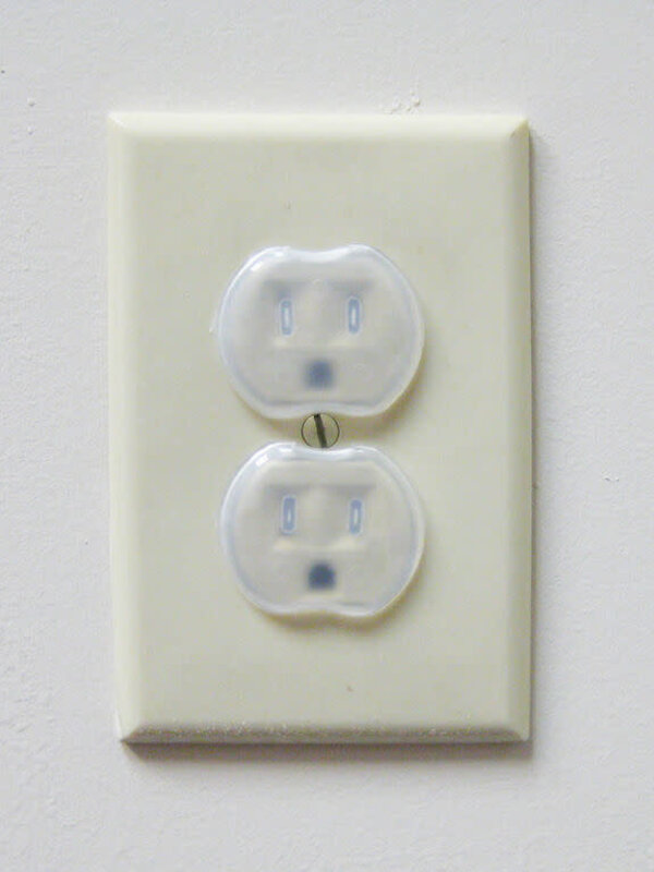 Outlet Plugs - 24 pk