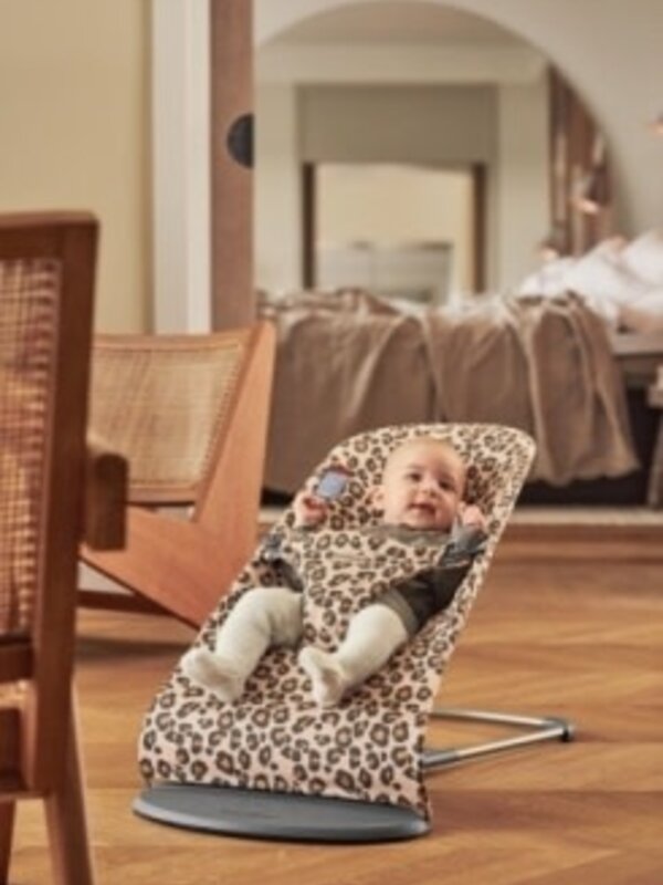 Baby Bjorn Bliss Bouncer - Beige/Leopard Classic Quilt