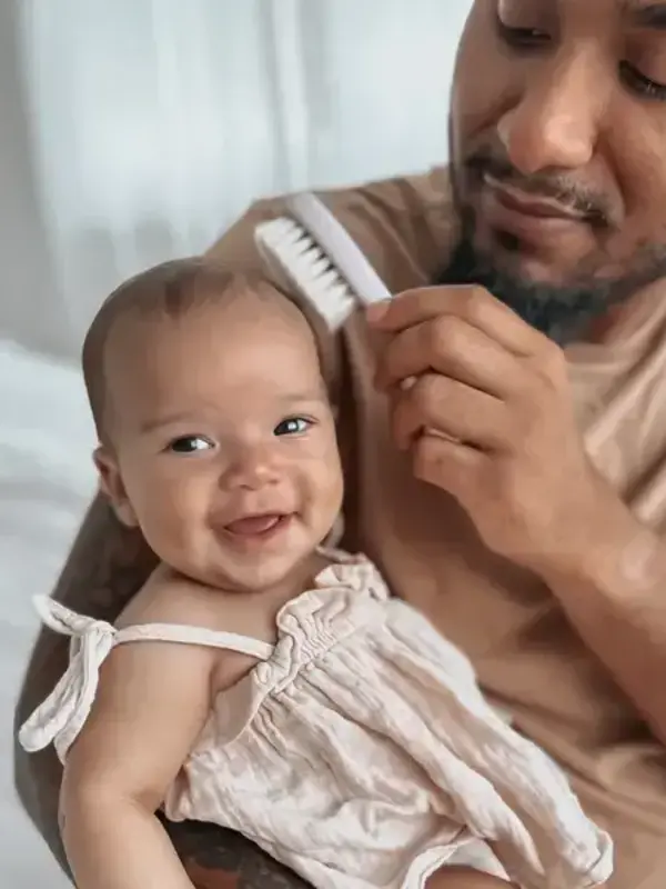 Nouka Baby's First Brush