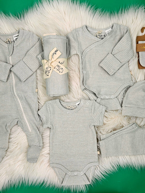 Wilson + Frenchy Layette Set (7 pieces)