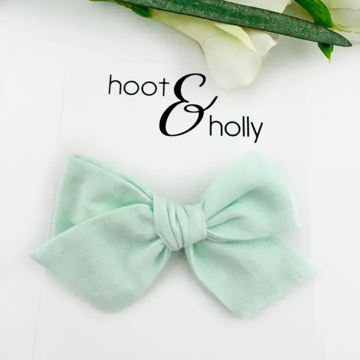Victoria Bow