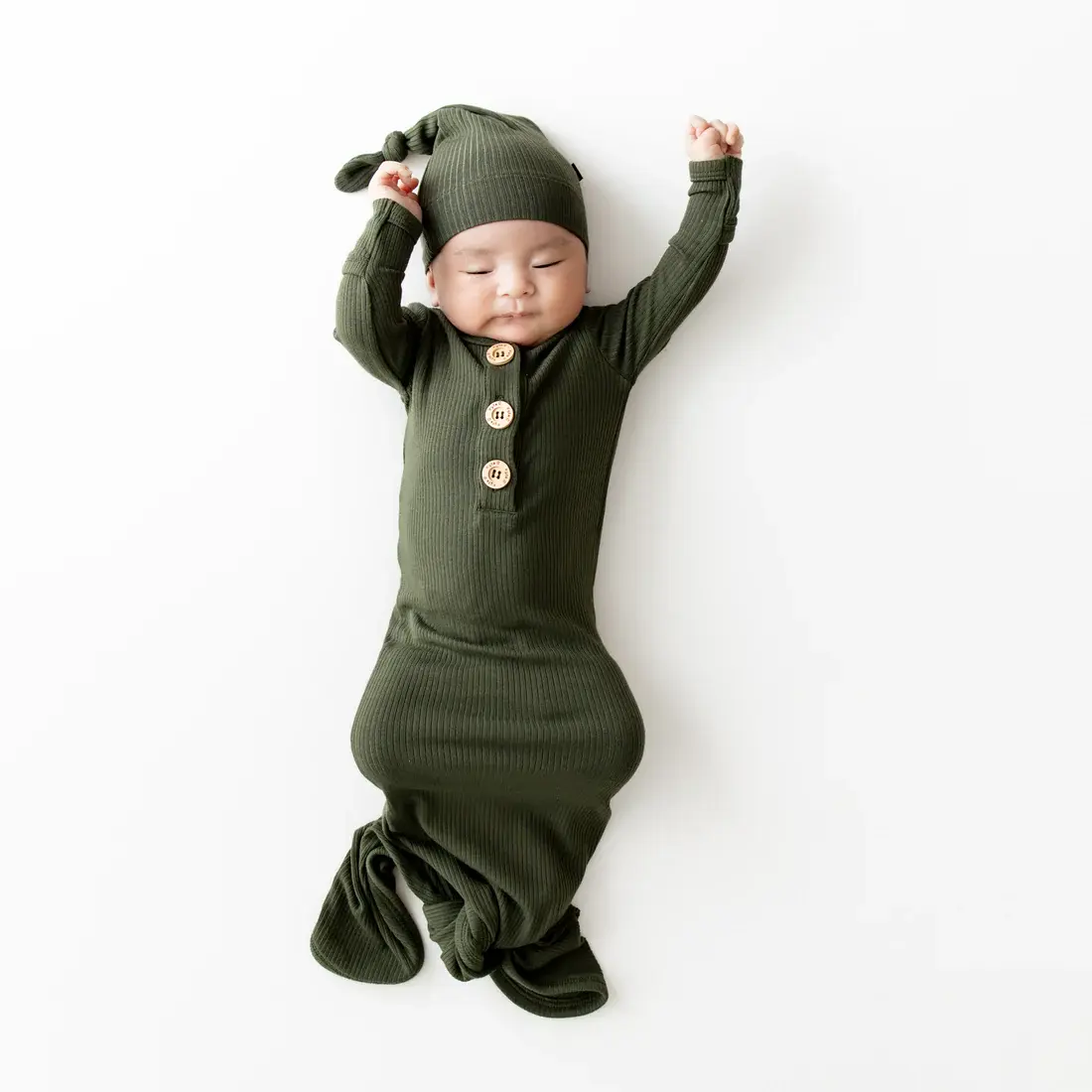 Kyte Rib Knotted Gown/Hat Set