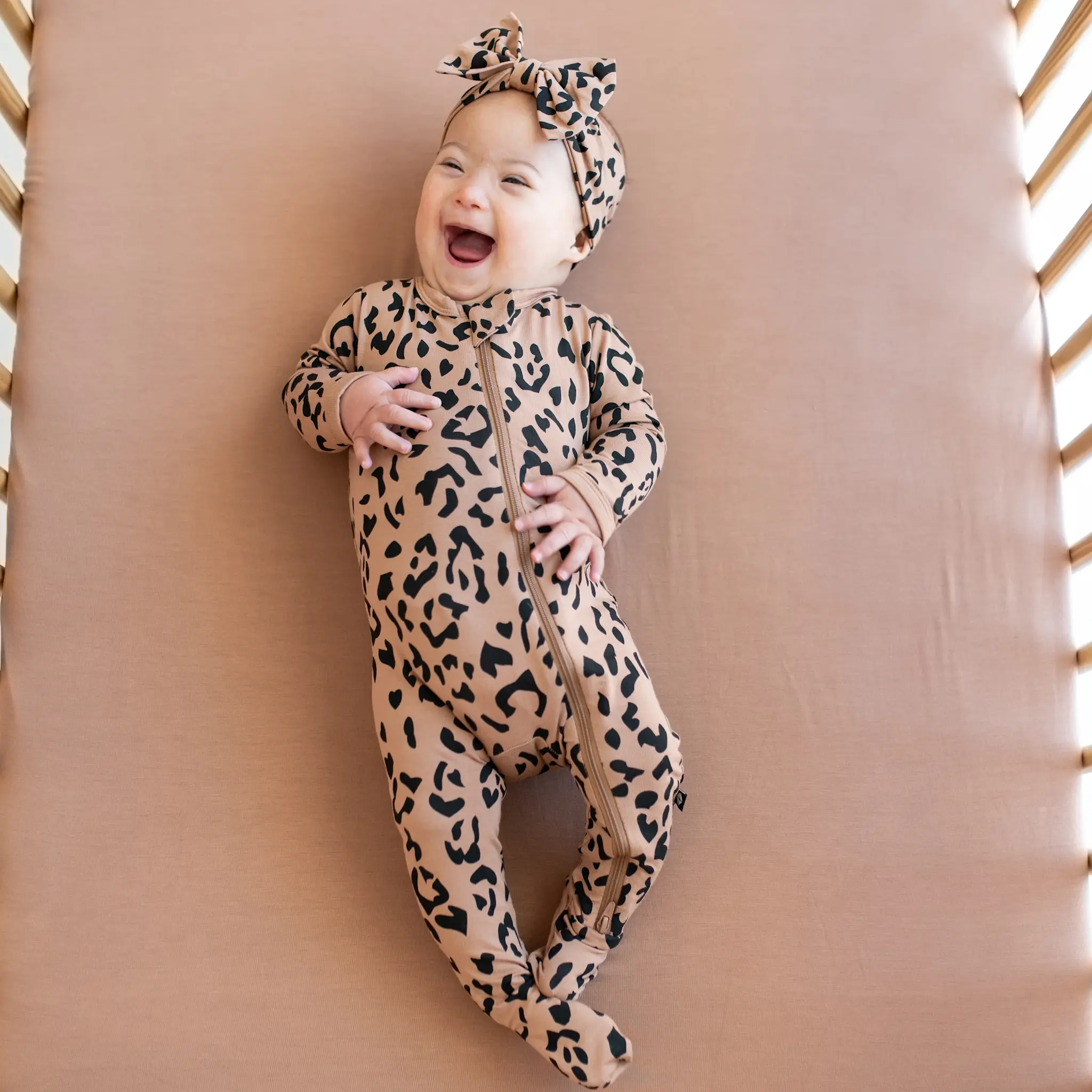 Kyte Zipper Footie - Latte Leopard