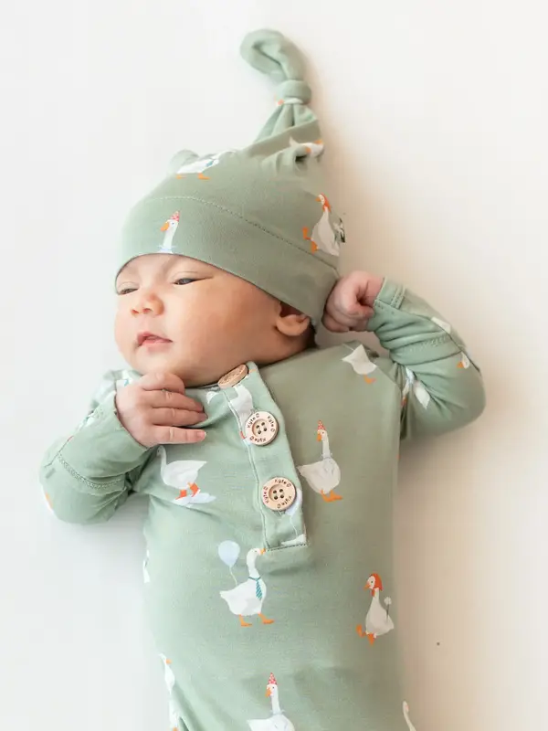 Knotted Gown w/ Hat Set - Silly Goose