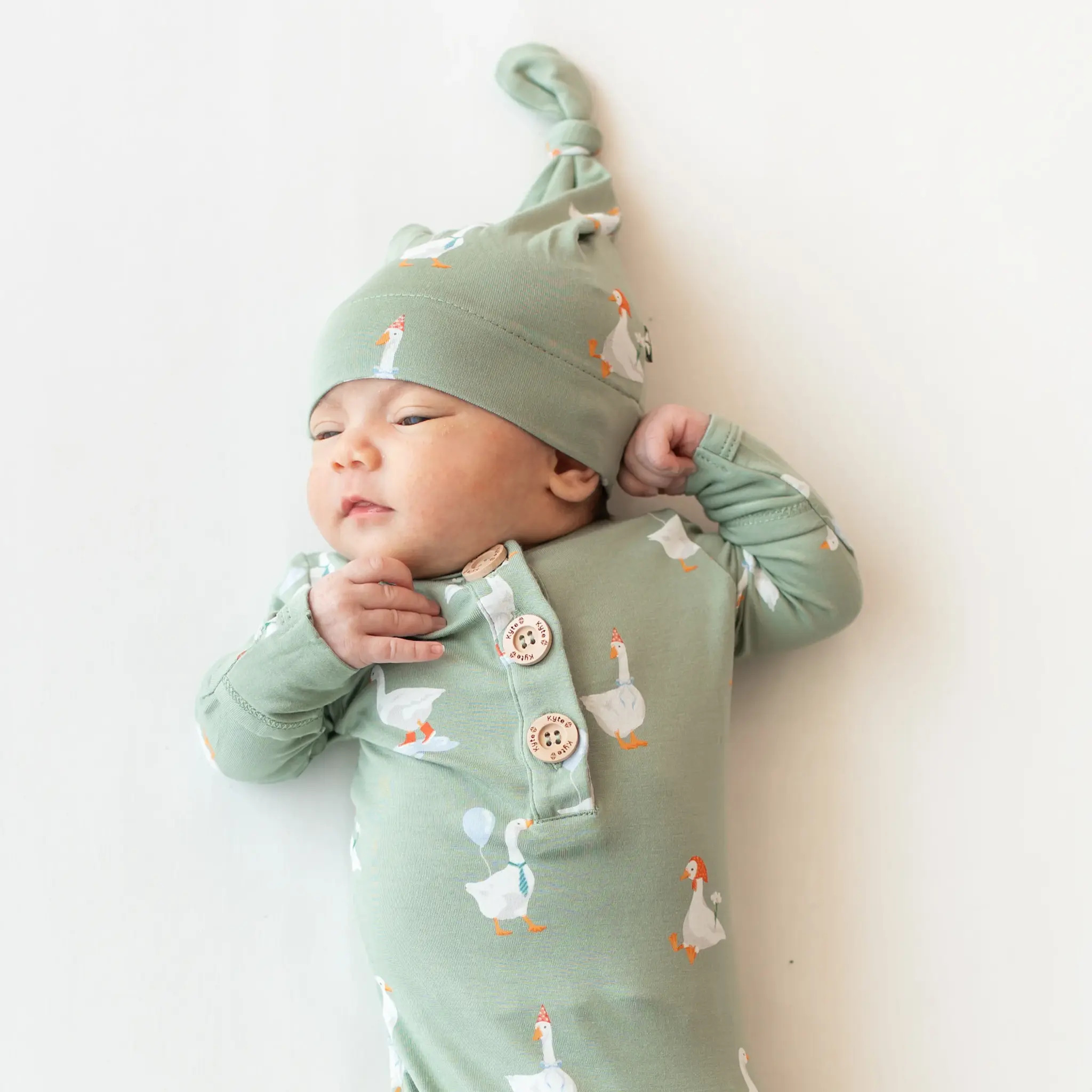Knotted Gown w/ Hat Set - Silly Goose