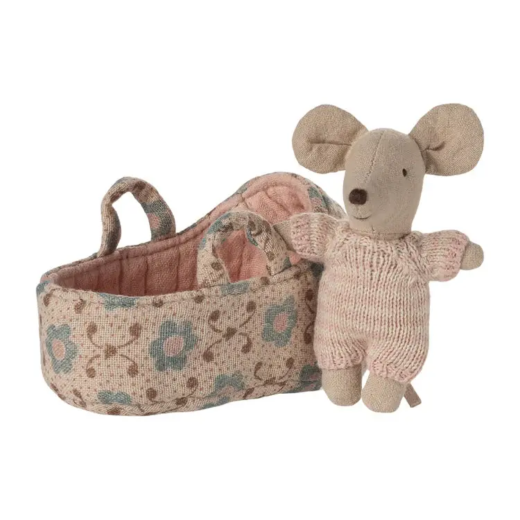 Rose Baby Mouse in Carry Cot