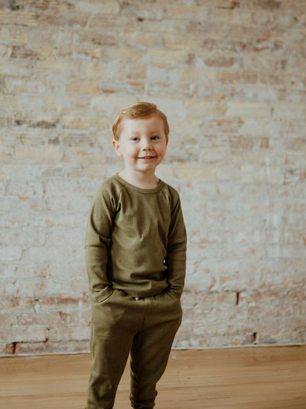 ba.be.o Olive Jogger Set