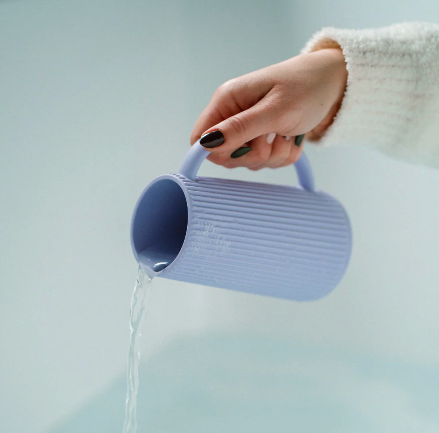 Pour + More Bath Rinser