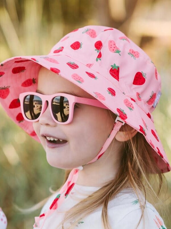 Jan + Jul Strawberry Aqua Dry Bucket Hat