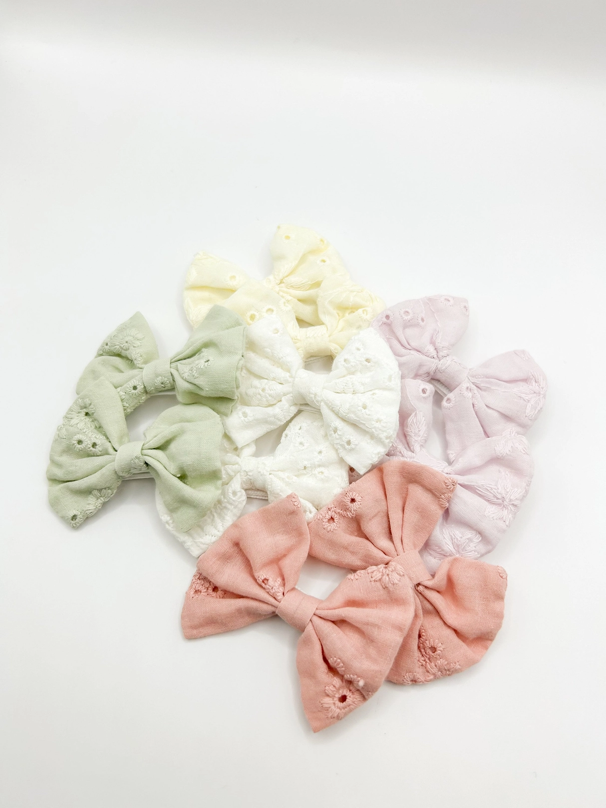 Pigtail Bows