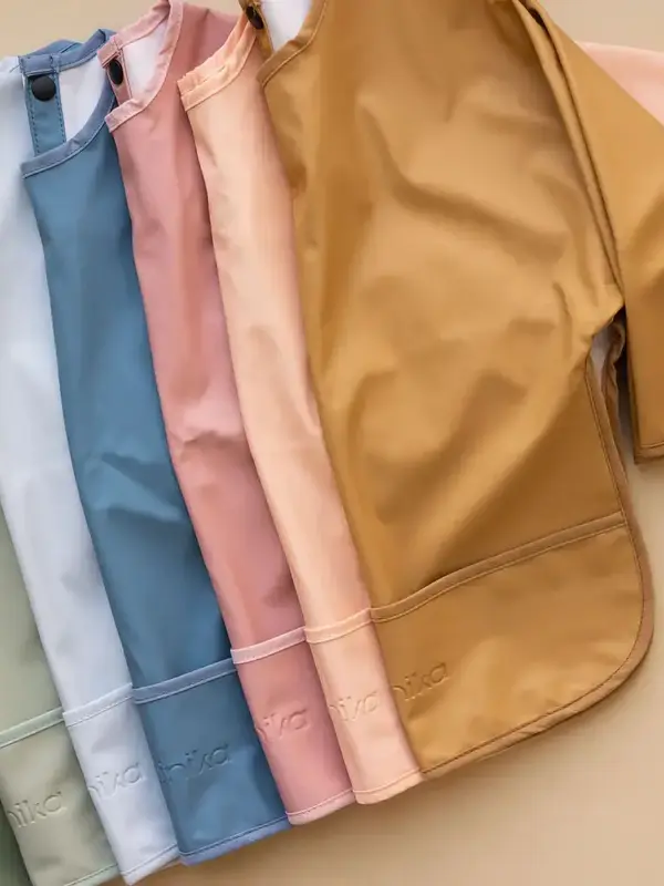 Minika Bib w/ Sleeves