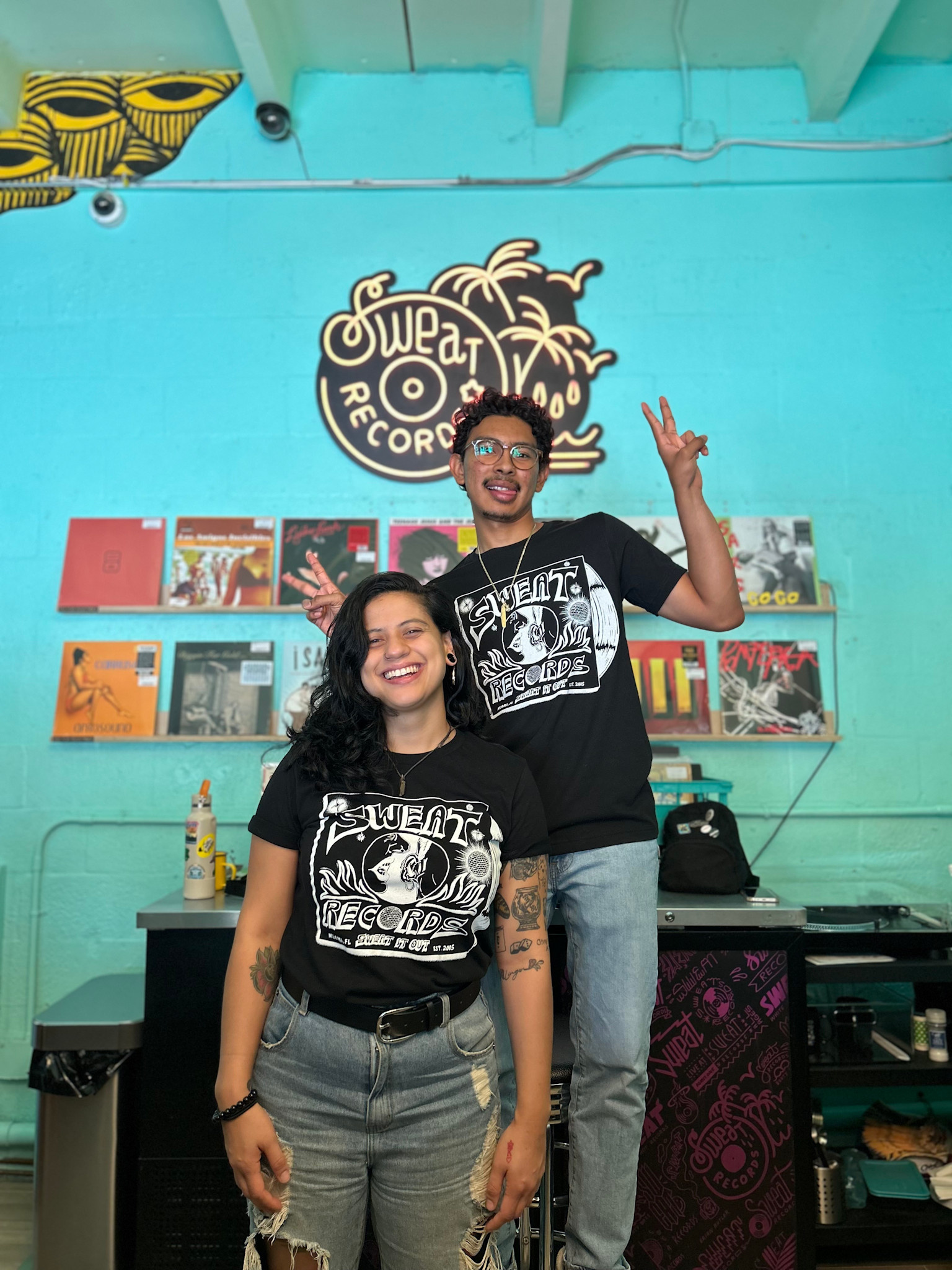 Shirt Sweat x Kelly Breez Tee