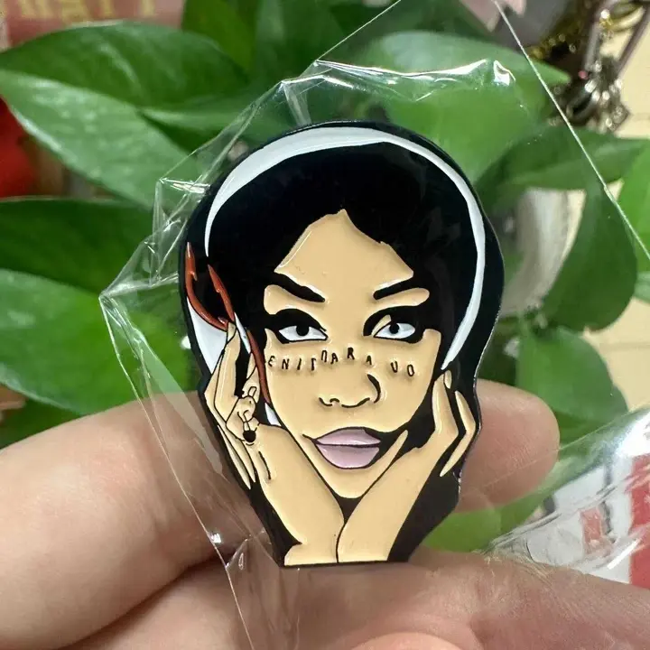 Enamel Pin SZA Face Enamel Pin