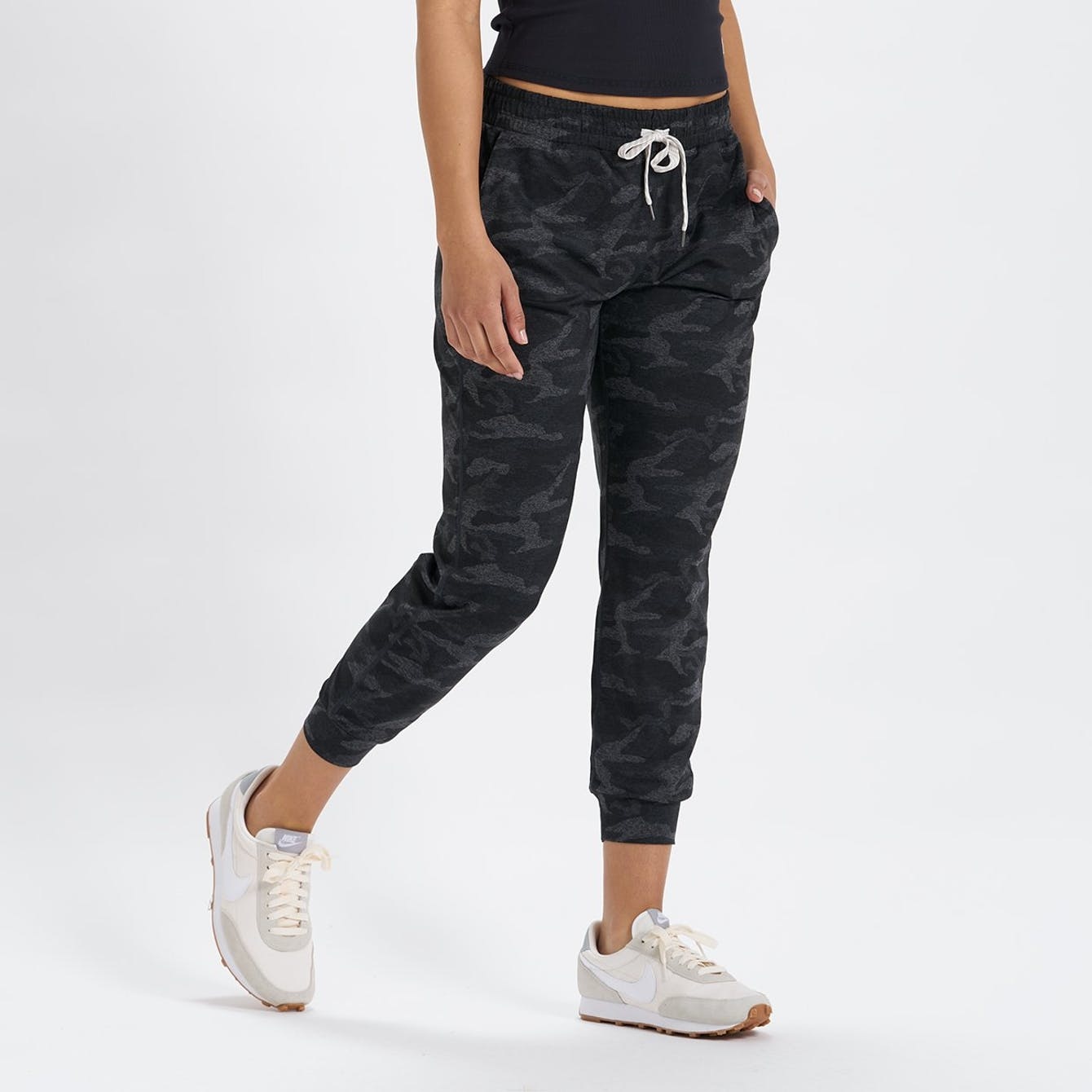 Vuori Women's Performance Jogger