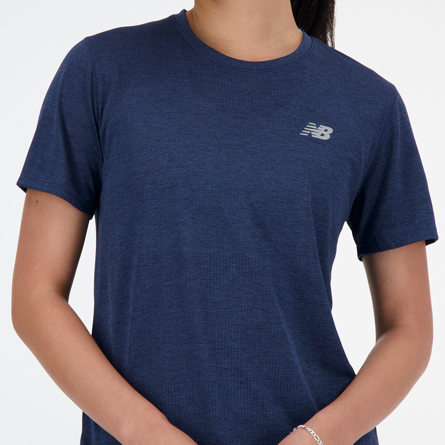 New Balance WOMEN'S ATHLETICS T-SHIRT