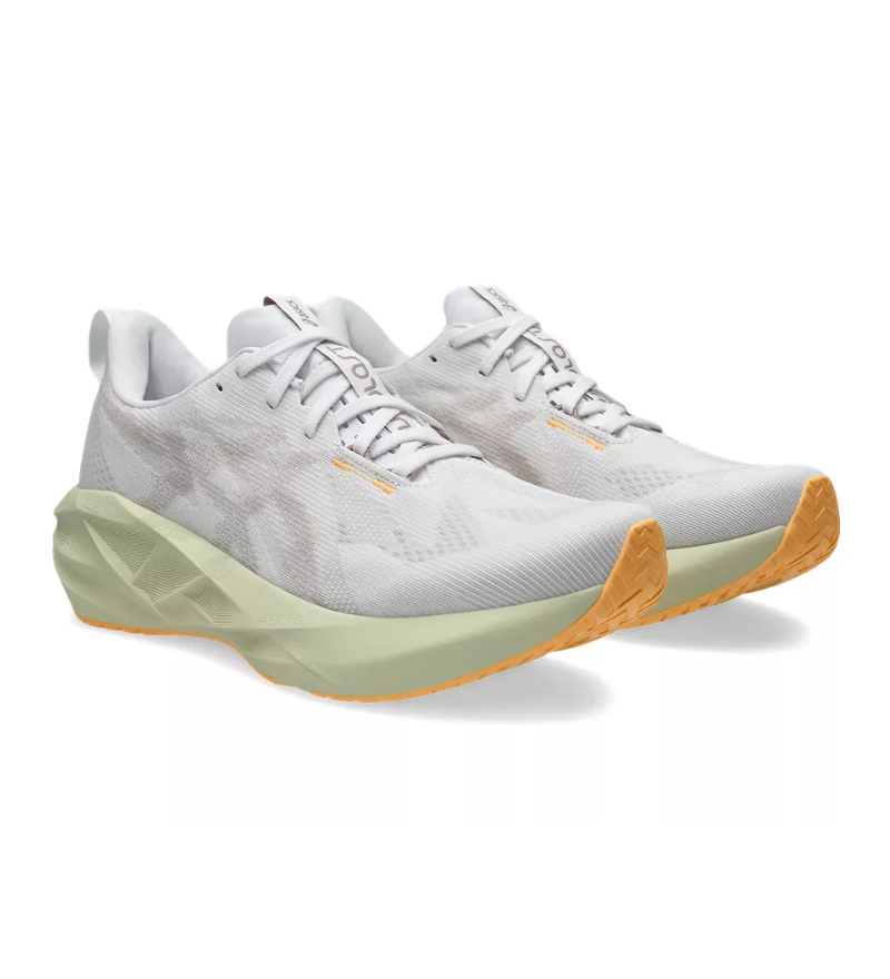 Asics Men's NovaBlast 5